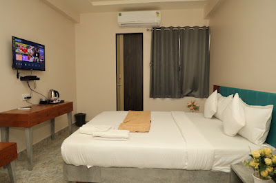 AC / Non-AC Room
